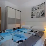 Apartment Vlado 2266