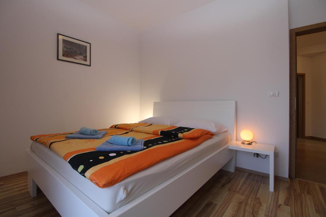 Vlado 2266 Apartman
