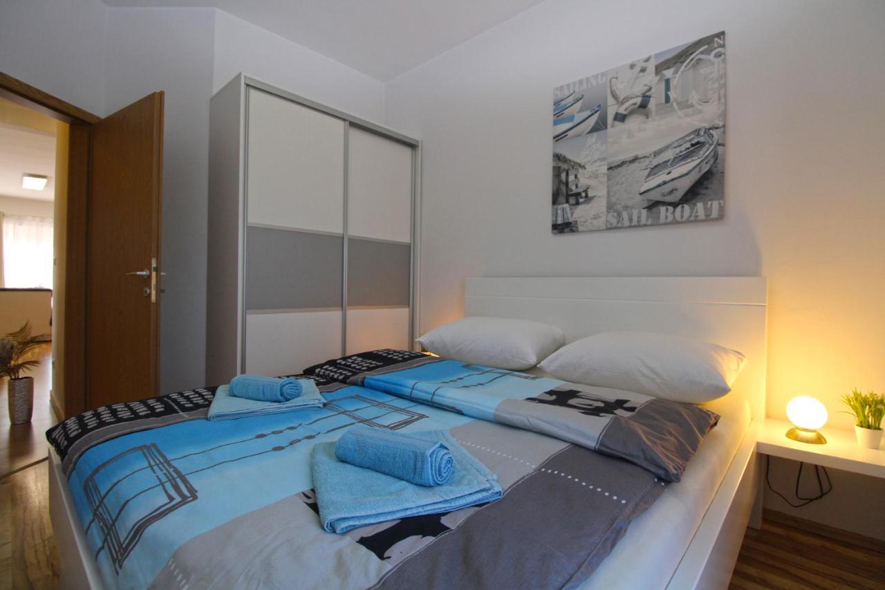 Apartman Vlado 2266 Pula