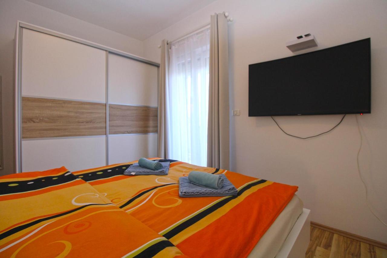 Vlado 2266 Apartman *